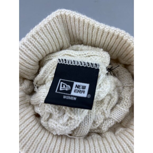 Minnesota Twins MLB New Era Womens Ivory Cable Knit Beanie Pom Cap - Picture 5 of 6